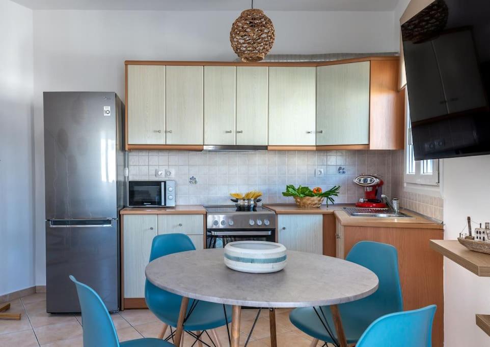T Apartment Tinos Luaran gambar